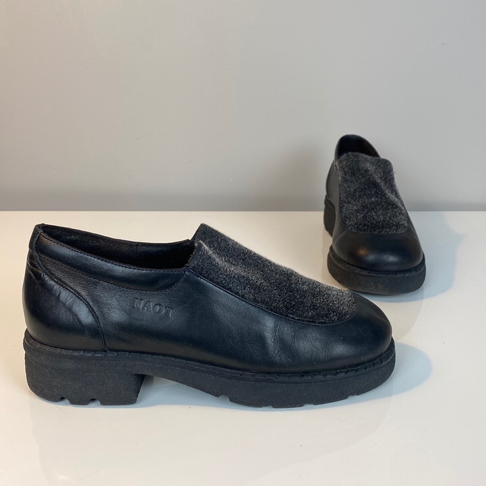 Naot Black Leather Mixed Media Chunky Loafer w/ Gray Fabric Detail Size EU 38.5 - Picture 1 of 16